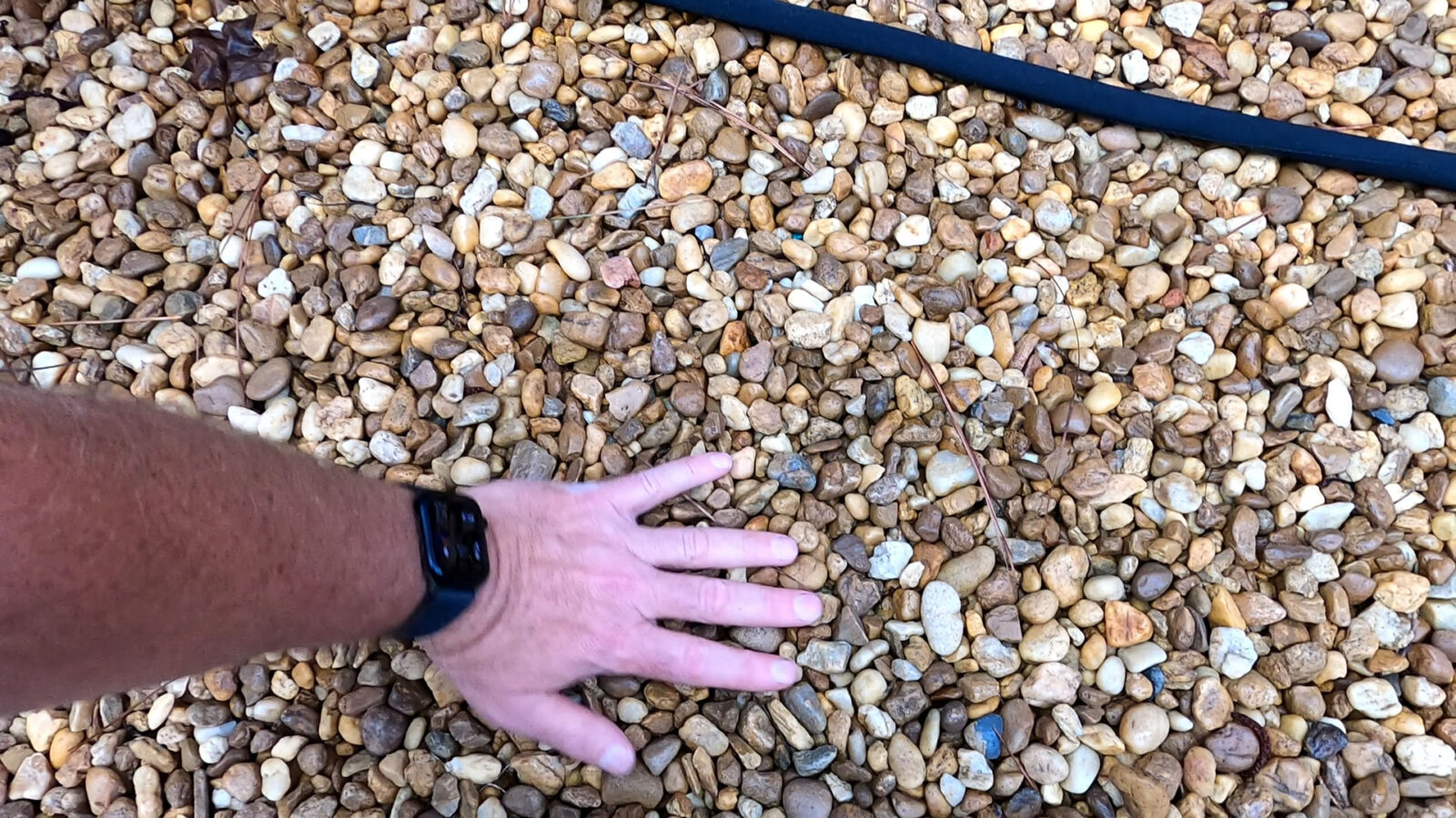 Mulch Glue on pea gravel